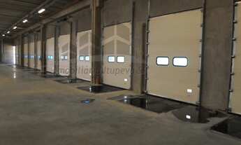 Imagem 3: Aluguel de Galpão Comercial no Distrito Industrial de Jundiaí-SP: 2 Salas, 2 Banheiros, 10