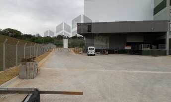 Imagem 2: Galpão Industrial para Locação em Jundiaí-SP, Distrito Industrial: 2 salas, 2 banheiros, 3