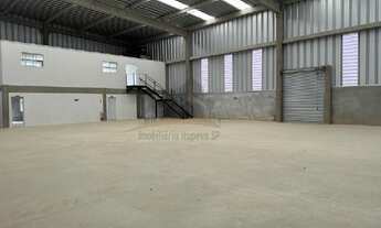 Imagem 2: Galpão Industrial em Condomínio para Locação em Cabreúva-SP - 2 Salas, 3 Banheiros, 715m²