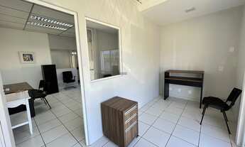 Imagem 6: Loja para locação de frente para a Rua Max Colin, Bairro América, Joinville - SC, no valo