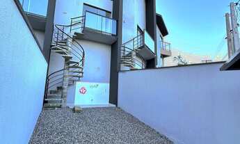 Imagem 2: Sobrado Geminado Novo à venda no Bairro Anita Garibaldi - Joinville - SC. Com frente par