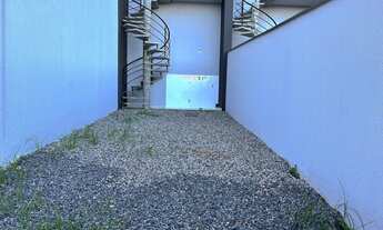 Imagem 7: Sobrado Geminado Novo à venda no Bairro Anita Garibaldi - Joinville - SC. Com frente par