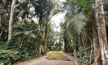 Imagem 2: Chácara à venda, Vila Nova, Joinville-SC. De: R$1.600.000 Por: R$1.400.000 Localizada ao