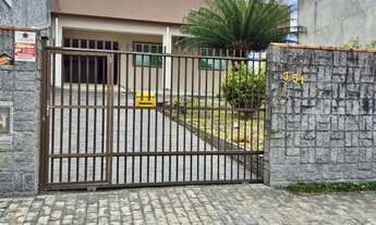 Imagem: Casa à Venda no Bairro Petrópolis, Joinville