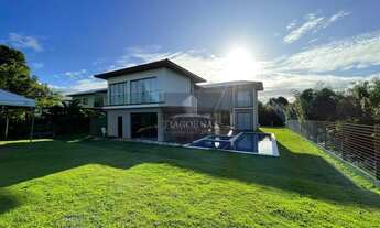 Imagem 2: Linda Casa de 6 Suítes à Venda na Praia do Forte, Mata de São João-BA: Luxo, Conforto e Ex