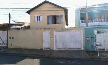 Imagem: Casa Sobrado, localizada próximo ao centro