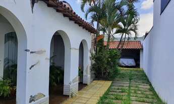 Imagem: CA05558-CASA TÉRREA COM EXCELENTE LOCALIZAÇÃO