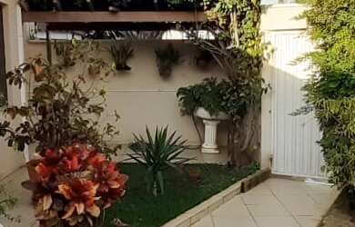 Imagem 2: CA05785-LINDA CASA TÉRREA COM PISCINA AO LADO DO PARQUE ECOLÓGICO NO JARDIM ESPLANADA - IN