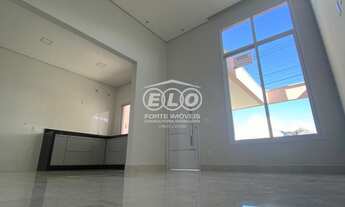 Imagem 4: Casa á venda, localizada em Condomínio Fechado, com facilidade de acesso ao centro comerci