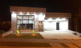 Imagem: CA06000 - Linda casa térrea à venda no