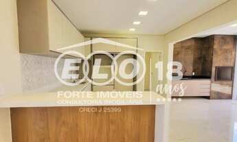 Imagem 7: Casa a venda em Condomínio Fechado Vila Rica, com piscina, com facilidade de acesso aos pr