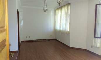 Imagem 2: 3 dormitórios, 1 suítes, 4 banheiro, 4 vagas na garagem, 200M² de Área Construída