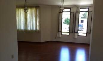 Imagem 7: 3 dormitórios, 1 suítes, 4 banheiro, 4 vagas na garagem, 200M² de Área Construída