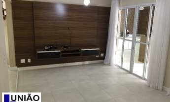 Imagem 2: Venda - Sobrado em Condomínio fechado com armários planejados, 3 dormitórios (sendo 01 sui