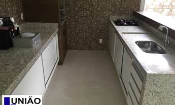 Imagem 3: Venda - Sobrado em Condomínio fechado com armários planejados, 3 dormitórios (sendo 01 sui