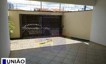 Imagem 3: Casa a venda em Indaiatuba/SP - 3 dormitórios sendo 1 suíte, 2 salas, 3 banheiros, 4 vagas