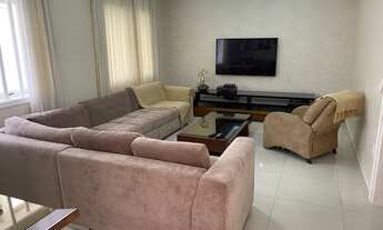 Imagem 2: Excelente Casa, Com Edícula assobradada, cômodos amplos, 04 dormitórios com armários (send