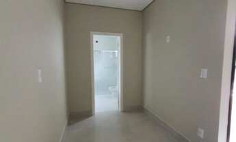 Imagem 3: Condomínio Fechado, Casa Nova, 03 suites (sendo 01 c/ closet), espaço gourmet piscina, áre