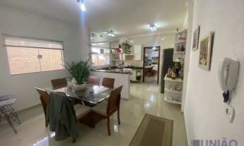 Imagem 7: Excelente Sobrado, Localização Privilegiada, 04 dormitórios (Sendo 02 suites, 01 suite na