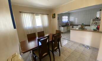 Imagem 2: Ótima Localização, AT: 360m², 03 dormitórios (sendo 01 suite), sala ampla 02 ambientes, qu