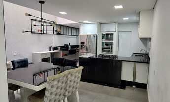 Imagem: 4 dormitórios, 2 suíte, 4 banheiro, 4