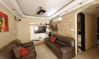 Imagem: 3 dormitórios, 2 banheiro, 1 vaga na garagem