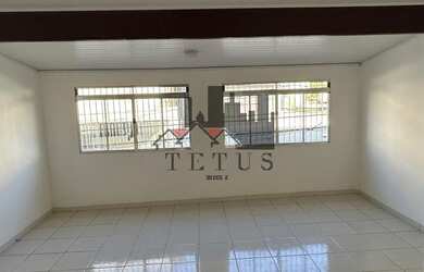 Imagem 2: 3 dormitórios, 3 banheiro, 2 vagas na garagem, 260M² de Área Construída