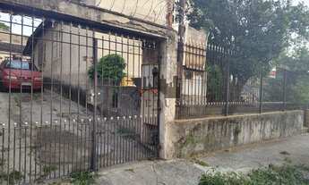 Imagem 3: 3 dormitórios, 3 banheiro, 4 vagas na garagem, 298M² de Área Construída