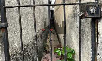 Imagem 6: 3 dormitórios, 3 banheiro, 4 vagas na garagem, 298M² de Área Construída