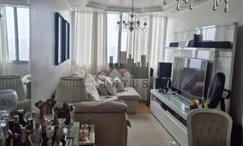 Imagem: 3 dormitórios, 2 banheiro, 1 vaga na garagem