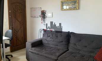 Imagem: 2 dormitórios, 1 banheiros, 1 vaga na garagem