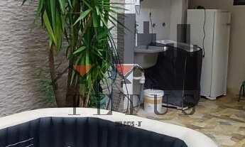 Imagem: 4 dormitórios, 2 banheiro, 3 vagas na garagem