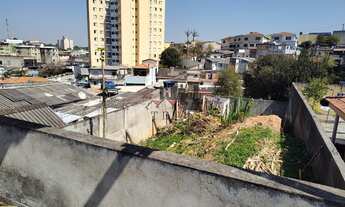 Imagem 3: 2 dormitórios, 1 banheiros, 2 vagas na garagem, 300M² de Área Construída