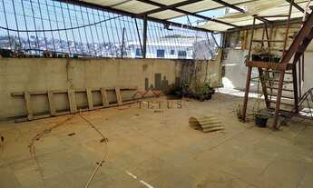 Imagem 2: 2 dormitórios, 1 banheiros, 2 vagas na garagem, 300M² de Área Construída