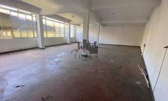 Imagem: 3 banheiro, 10 vagas na garagem, 900M²