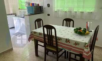 Imagem 3: Casa de 3 dormitórios sendo 3 suítes, 5 banheiros, 2 vagas, com 202m² Jardim São Caetano