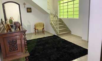 Imagem 4: Casa de 3 dormitórios sendo 3 suítes, 5 banheiros, 2 vagas, com 202m² Jardim São Caetano