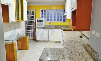 Imagem: Sobrado, 4 dormitórios sendo 1 suíte