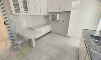 Imagem 6: Apartamento com 145m², 4 dormitórios sendo 2 suítes, varanda, 3 banheiros, 2 vagas coberta