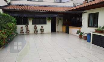 Imagem: Casa de 3 suítes, 4 banheiros, com 342m²