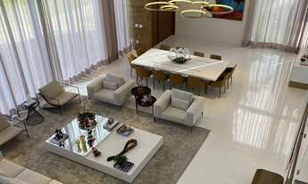 Imagem: Casa de Alto Padrão em Condomínio no Portão