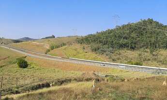 Imagem 3: Chácara com vista para Rodovia Carvalho Pinto