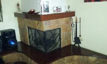 Imagem 2: Casa em Caçapava SP de 4 Quartos sendo 1 Suíte com Piscina