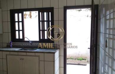 Imagem 4: EF RA Amil aluga casa residencial Parque Califórnia Jacareí com 150 mts