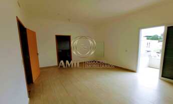 Imagem 2: A AMIL Negócios Imobiliários vende: Excelente casa no Bairro dos Guedes, com cômodos ampl