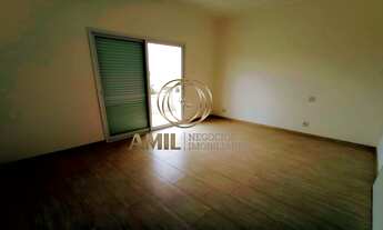 Imagem 6: A AMIL Negócios Imobiliários vende: Excelente casa no Bairro dos Guedes, com cômodos ampl