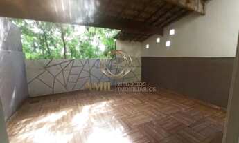 Imagem: Casa assobradada / 03 dormitórios com 01