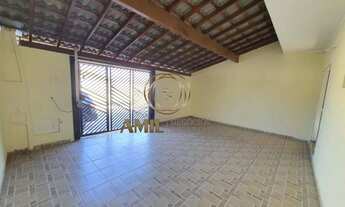 Imagem 2: Casa / Jardim Santa Júlia / 03 dormitórios / 01 suíte / Terreno com 140 m² / 121 m² área c