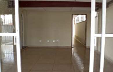 Imagem 3: Ponto Comercial / Avenida Iguape / Jardim Satélite / 08 salas / 300 m² de terreno / São Jo