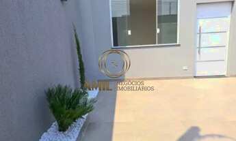 Imagem: Casa recém construída/ 3 Dormitórios